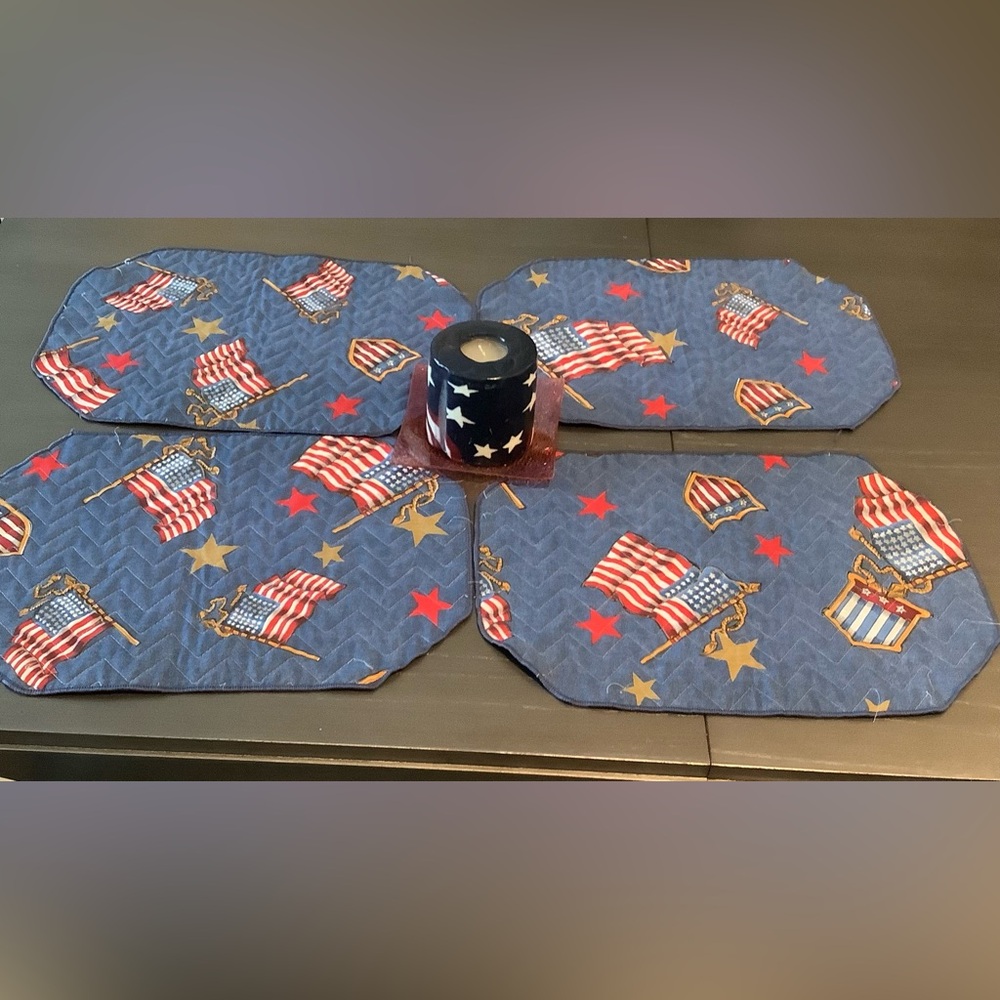 Fourth July Bundle of 4 Placemats and Chunky Candle